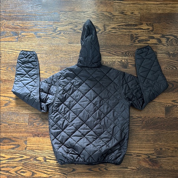 Patagonia Men's Diamond Quilted Bomber Hoody, Mens Medium. Black. - Picture 2 of 6